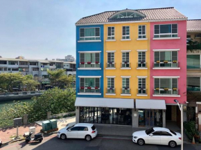 新台南住宿彩色河畔, Tainan